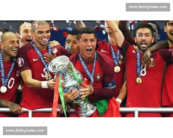 苏超演义第五回丨盐帝破咒问鼎榜首 狼帅运筹点燃图腾